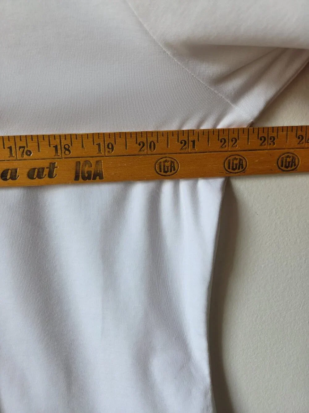LIKE NEW NEVER WORN MICHAEL KORS WHITE V NECK ZIPPED TEE COTTON BLEND SIZE XL